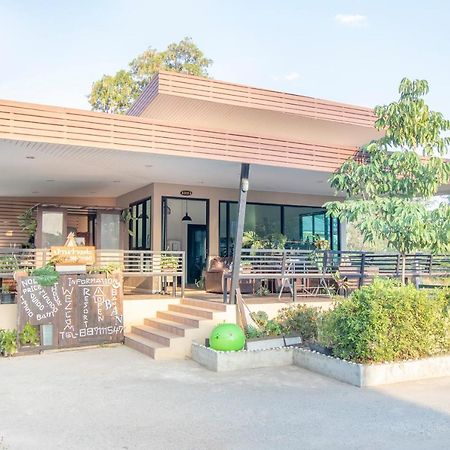 Oyo 798 Reurn Mareena Resort Nakhonratchasima Zewnętrze zdjęcie